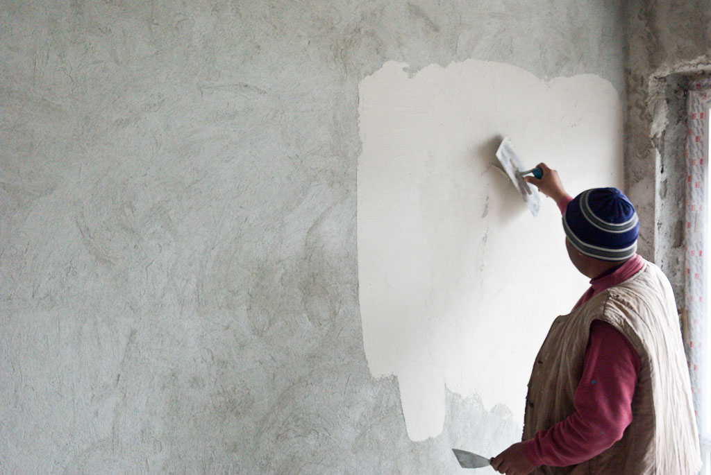 steps for painting your concrete rendered walls